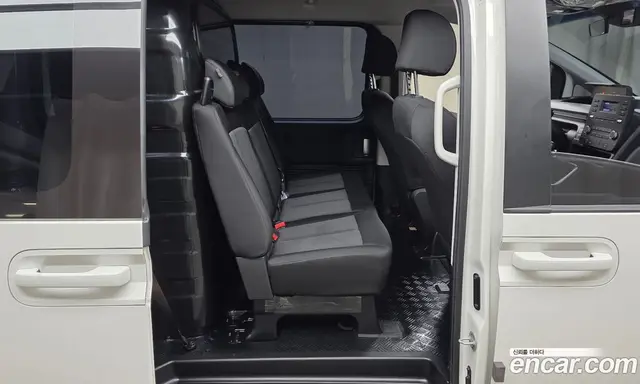 Hyundai Staria 2024 2.2 механика, миниатюра 12