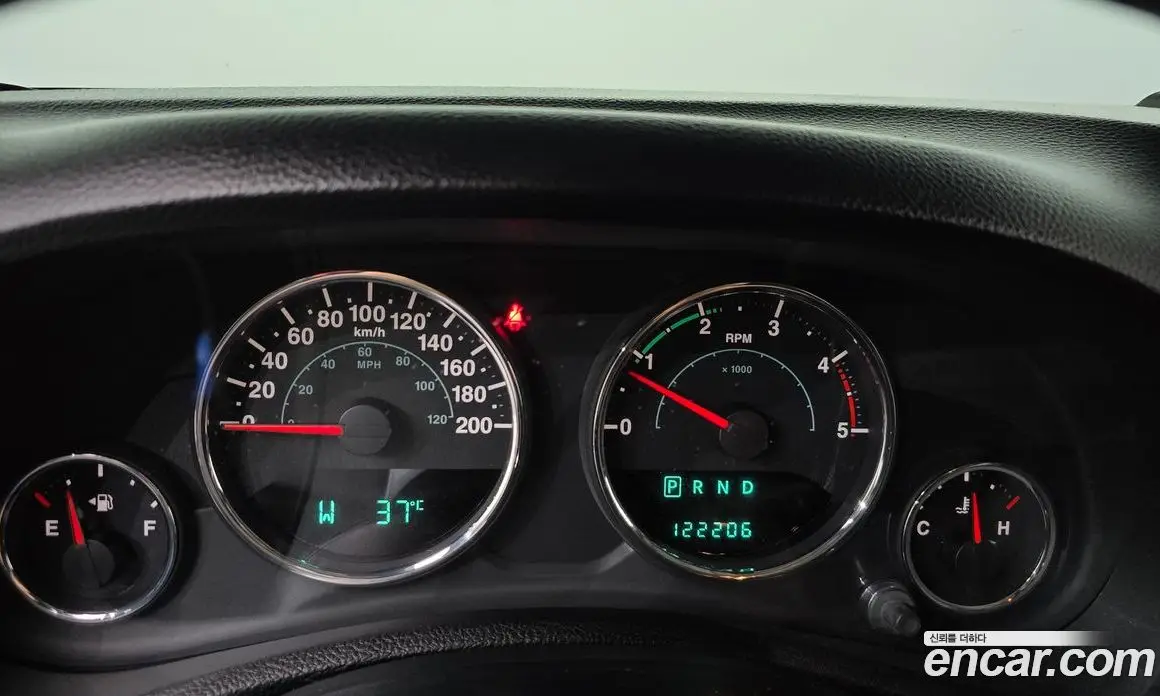 Jeep Wrangler 2011 2.8 автомат (гидро), фото 8 Jeep Wrangler 2011 2.8 автомат (гидро), фото 8
