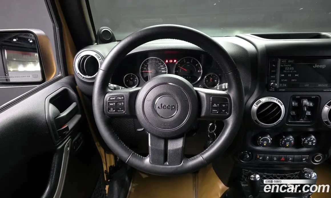 Jeep Wrangler 2014 2.8 автомат (гидро), фото 13 Jeep Wrangler 2014 2.8 автомат (гидро), фото 13