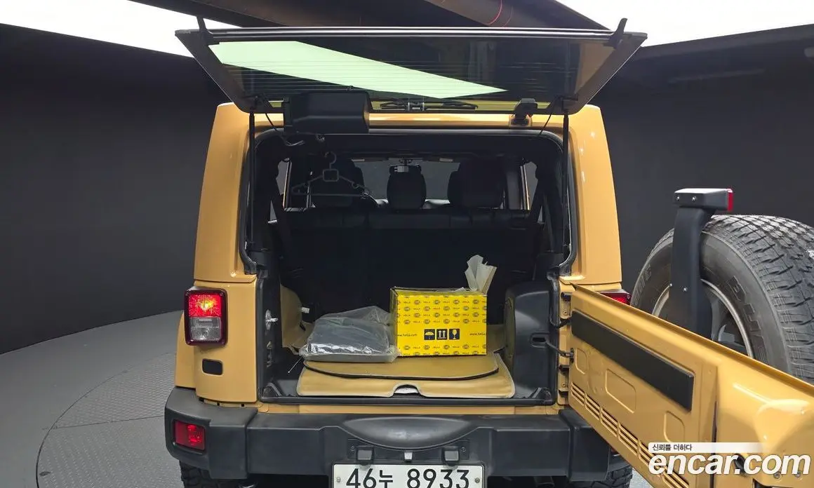 Jeep Wrangler 2014 2.8 автомат (гидро), фото 20 Jeep Wrangler 2014 2.8 автомат (гидро), фото 20