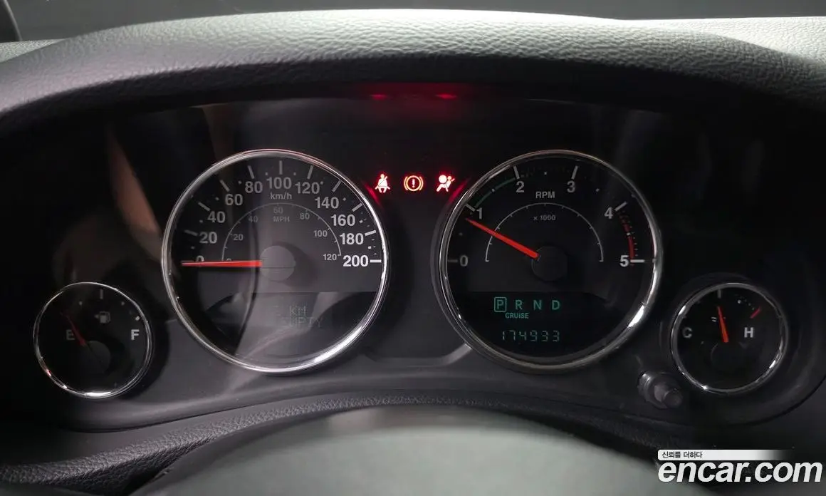 Jeep Wrangler 2014 2.8 автомат (гидро), фото 8 Jeep Wrangler 2014 2.8 автомат (гидро), фото 8