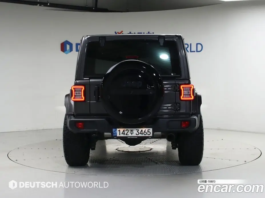 Jeep Wrangler 2021 2.0 автомат (гидро), фото 4 Jeep Wrangler 2021 2.0 автомат (гидро), фото 4