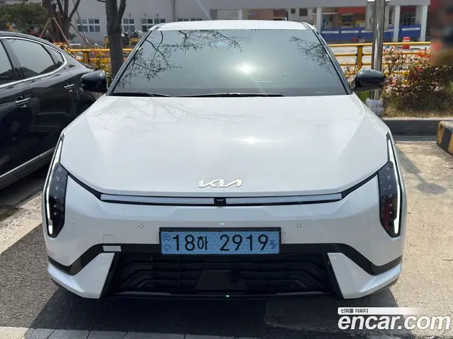 Kia EV4, 2026, 826 км