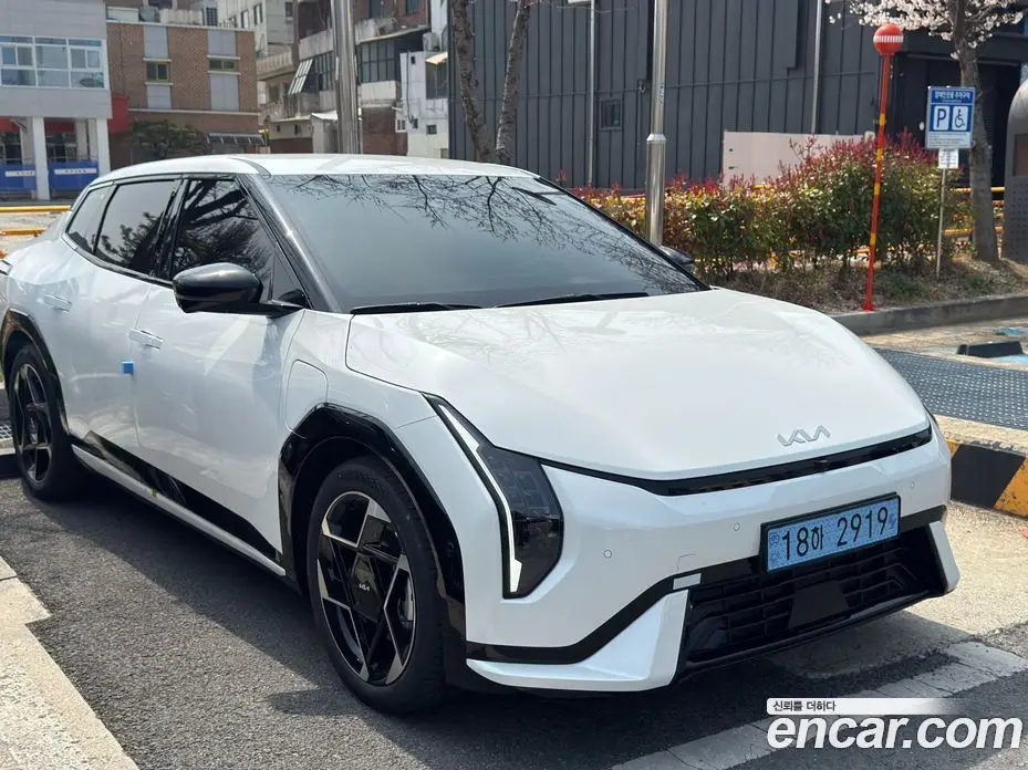 Kia EV4 2026 автомат (гидро), фото 3 Kia EV4 2026 автомат (гидро), фото 3