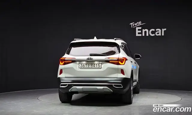 Kia Seltos 2019 1.6 автомат (гидро), миниатюра 4