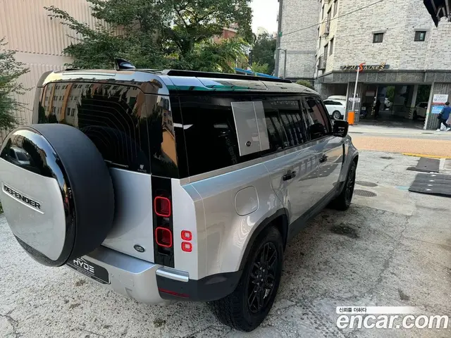 Land Rover Defender 2020 2.0 автомат (гидро), миниатюра 5 Land Rover Defender 2020 2.0 автомат (гидро), миниатюра 5