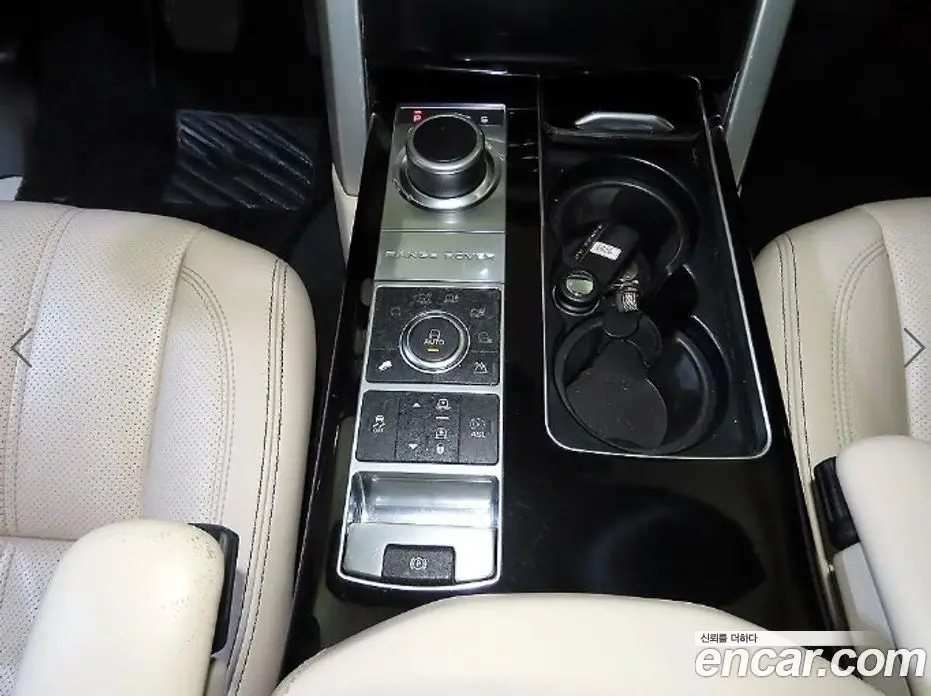 Land Rover Range Rover 2015 4.4 автомат (гидро), фото 12 Land Rover Range Rover 2015 4.4 автомат (гидро), фото 12