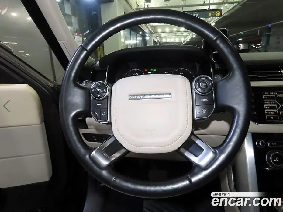 Land Rover Range Rover 2015 4.4 автомат (гидро), фото 8 Land Rover Range Rover 2015 4.4 автомат (гидро), фото 8