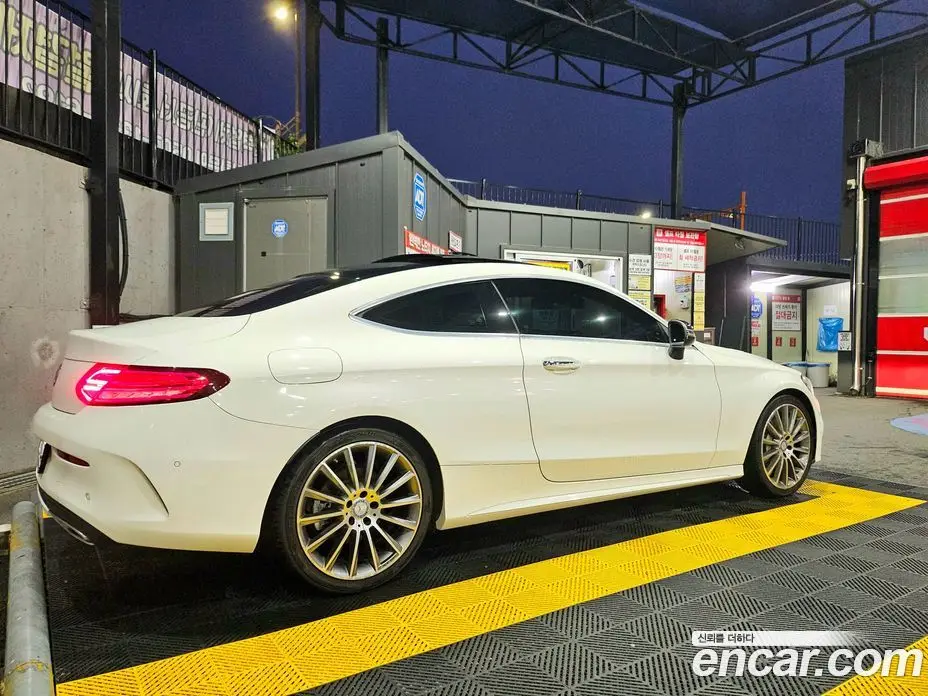 Mercedes-Benz C-Class 2017 2.1 автомат (гидро), фото 15 Mercedes-Benz C-Class 2017 2.1 автомат (гидро), фото 15