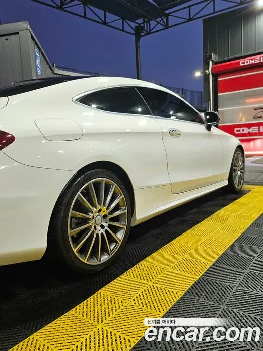 Mercedes-Benz C-Class 2017 2.1 автомат (гидро), фото 5 Mercedes-Benz C-Class 2017 2.1 автомат (гидро), фото 5