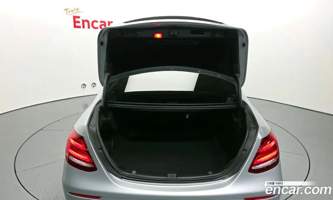 Mercedes-Benz E-Class 2019 2.0 автомат (гидро), фото 20