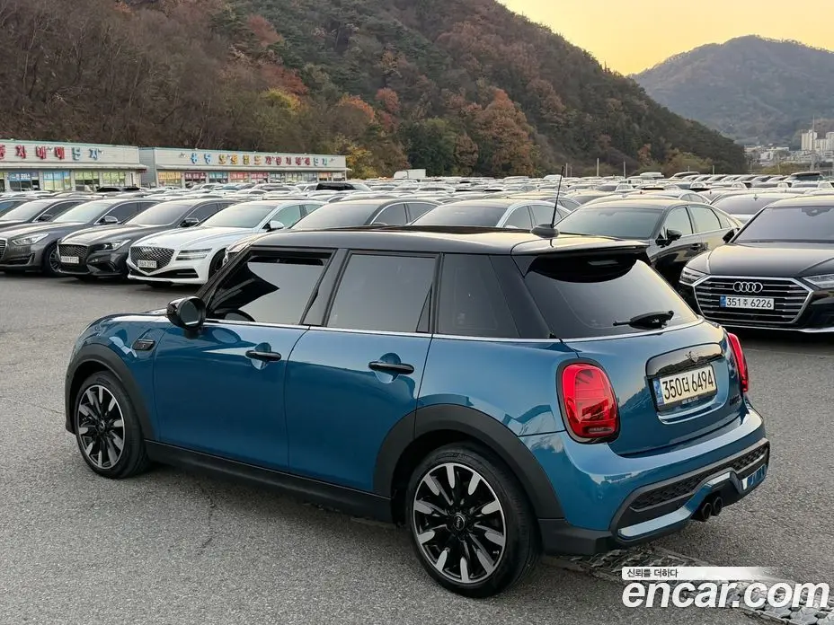 Mini Cooper 2022 2.0 автомат (гидро), фото 2 Mini Cooper 2022 2.0 автомат (гидро), фото 2