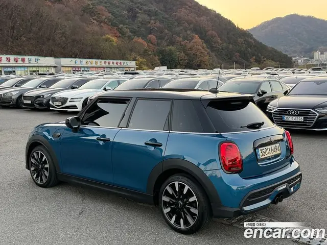 Mini Cooper 2022 2.0 автомат (гидро), миниатюра 2 Mini Cooper 2022 2.0 автомат (гидро), миниатюра 2