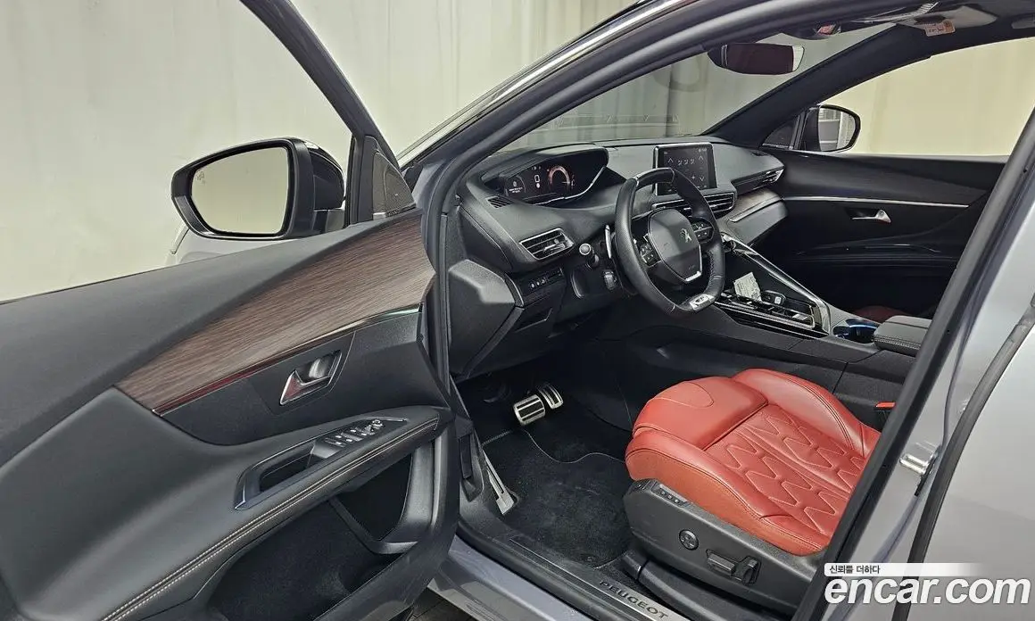 Peugeot 5008 2024 1.2 автомат (гидро), фото 10 Peugeot 5008 2024 1.2 автомат (гидро), фото 10