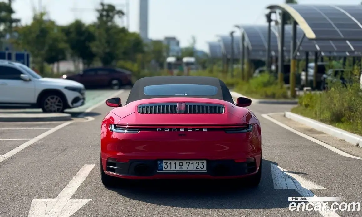 Porsche 911 2023 3.0 автомат (гидро), фото 2 Porsche 911 2023 3.0 автомат (гидро), фото 2