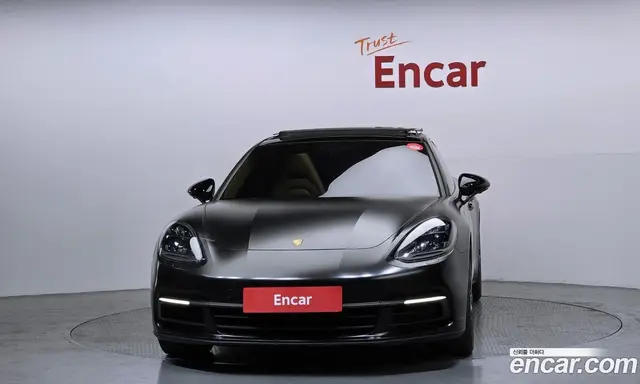 Porsche Panamera 2018 3.0 автомат (гидро), миниатюра 3 Porsche Panamera 2018 3.0 автомат (гидро), миниатюра 3