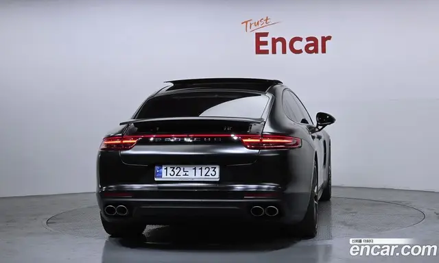 Porsche Panamera 2018 3.0 автомат (гидро), миниатюра 4 Porsche Panamera 2018 3.0 автомат (гидро), миниатюра 4