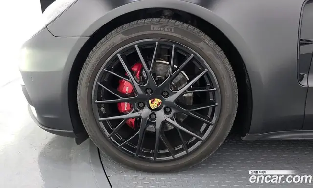 Porsche Panamera 2018 3.0 автомат (гидро), миниатюра 5 Porsche Panamera 2018 3.0 автомат (гидро), миниатюра 5