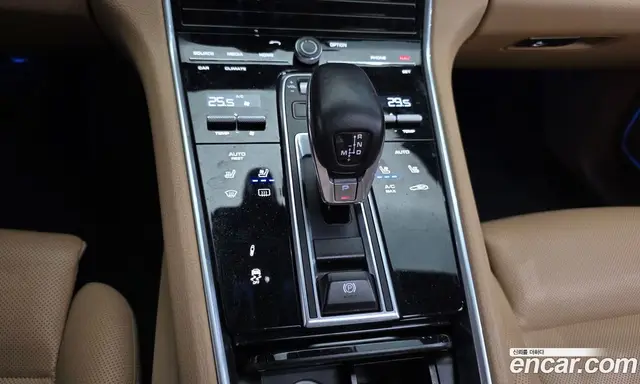 Porsche Panamera 2018 3.0 автомат (гидро), миниатюра 9 Porsche Panamera 2018 3.0 автомат (гидро), миниатюра 9