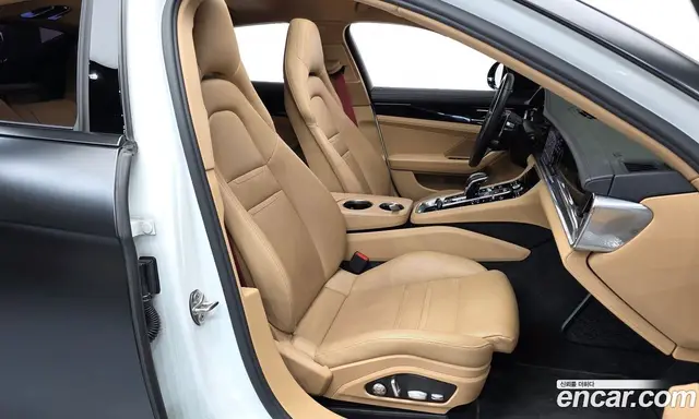 Porsche Panamera 2018 3.0 автомат (гидро), миниатюра 10 Porsche Panamera 2018 3.0 автомат (гидро), миниатюра 10