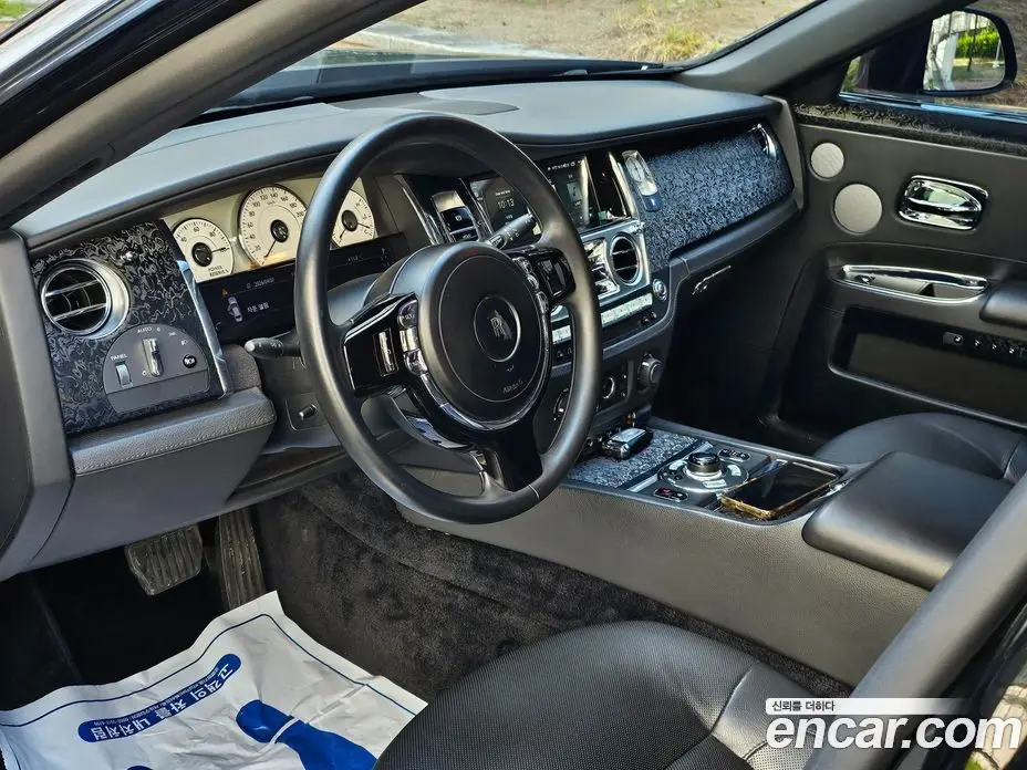 Rolls-Royce Ghost 2012 6.6 автомат (гидро), фото 12