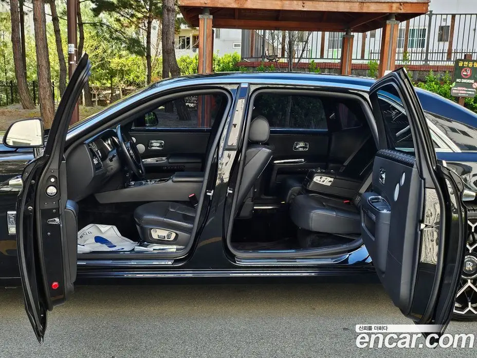 Rolls-Royce Ghost 2012 6.6 автомат (гидро), фото 18