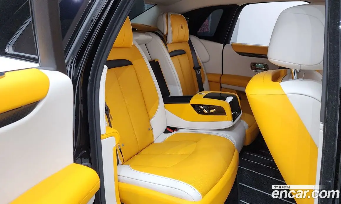 Rolls-Royce Ghost 2024 6.7 автомат (гидро), фото 17