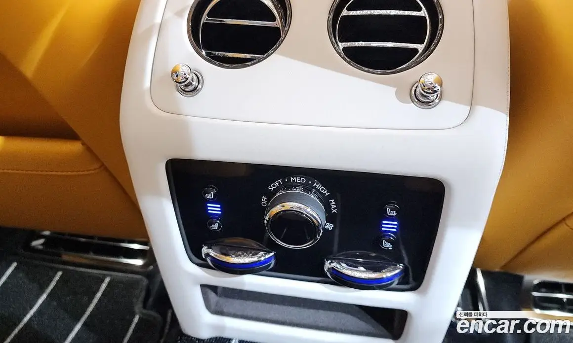 Rolls-Royce Ghost 2024 6.7 автомат (гидро), фото 20