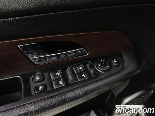 SsangYong Rexton 2013 2.0 автомат (гидро), миниатюра 9 SsangYong Rexton 2013 2.0 автомат (гидро), миниатюра 9