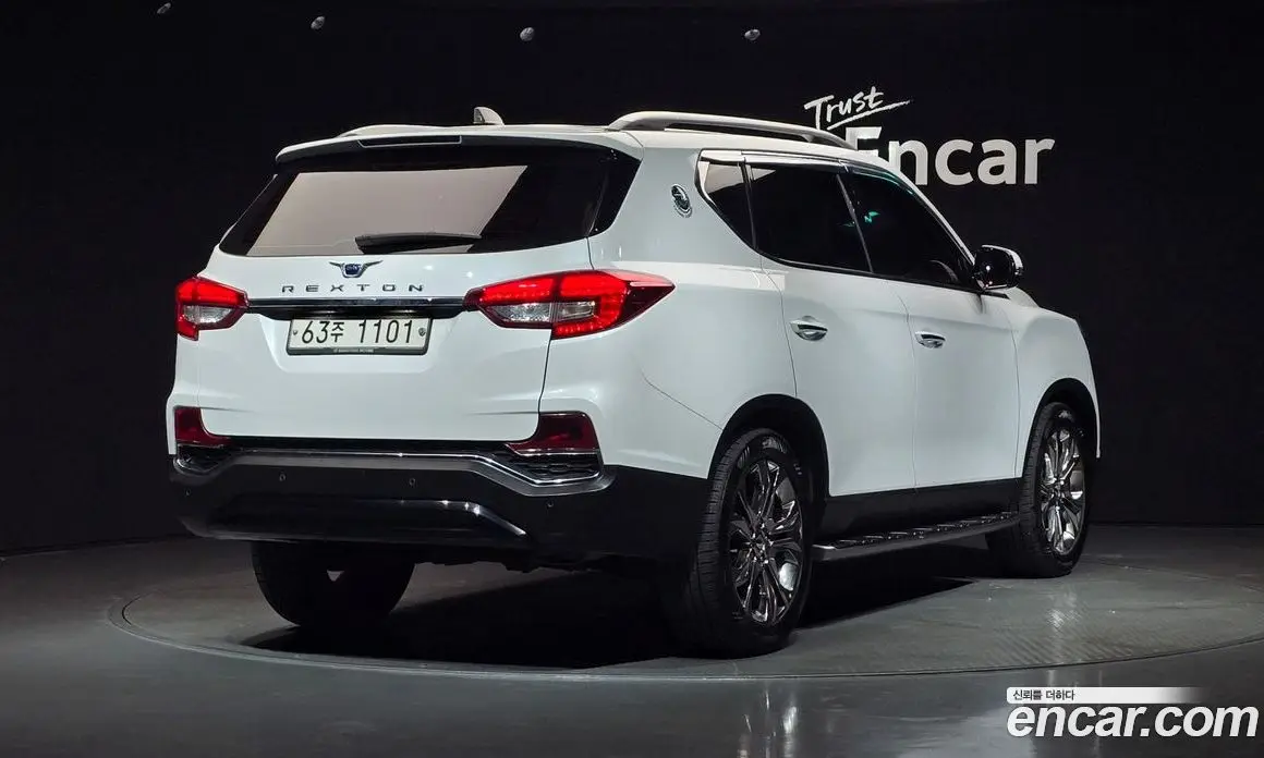 SsangYong Rexton 2017 2.2 автомат (гидро), фото 2 SsangYong Rexton 2017 2.2 автомат (гидро), фото 2