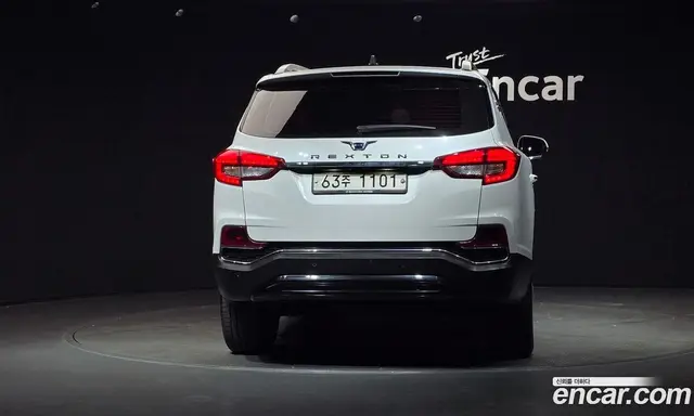 SsangYong Rexton 2017 2.2 автомат (гидро), миниатюра 4 SsangYong Rexton 2017 2.2 автомат (гидро), миниатюра 4