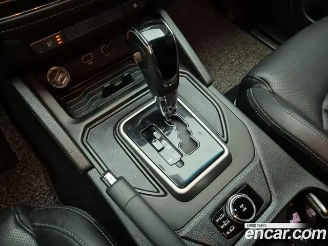 SsangYong Rexton 2018 2.2 автомат (гидро), миниатюра 8