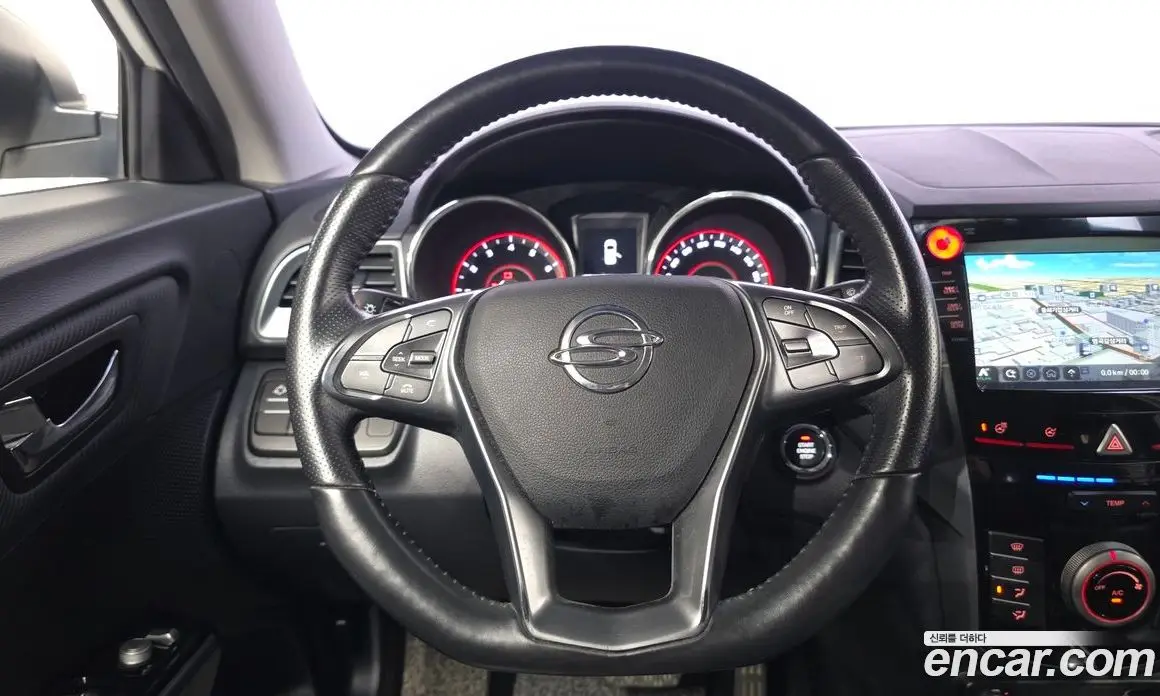 SsangYong TIBOLI 2019 1.6 автомат (гидро), фото 13
