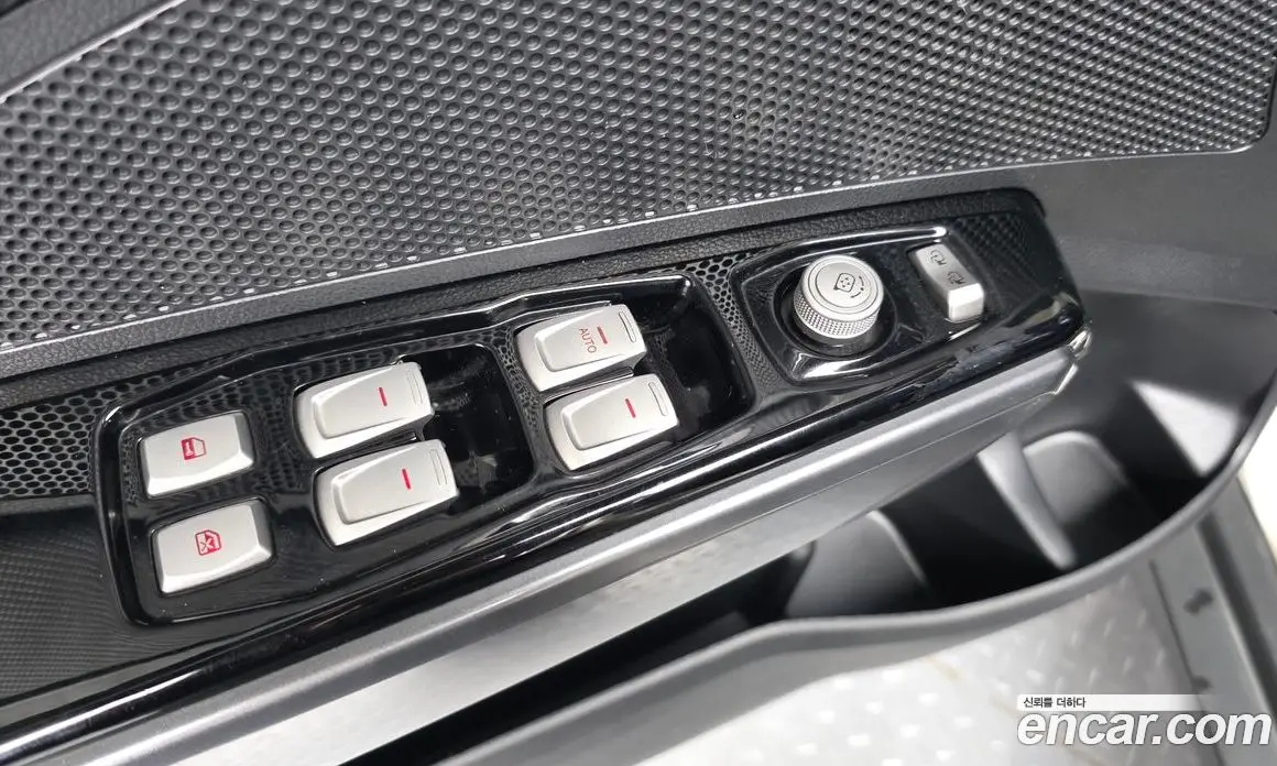 SsangYong TIBOLI 2019 1.6 автомат (гидро), фото 15