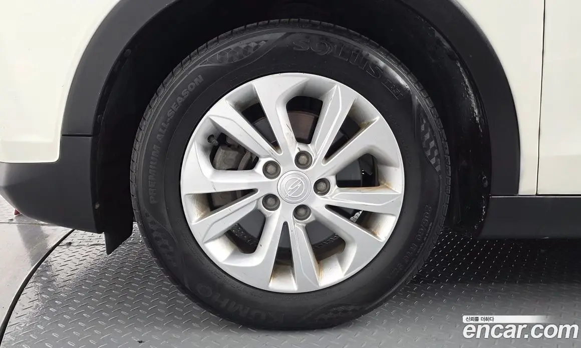 SsangYong TIBOLI 2019 1.6 автомат (гидро), фото 5