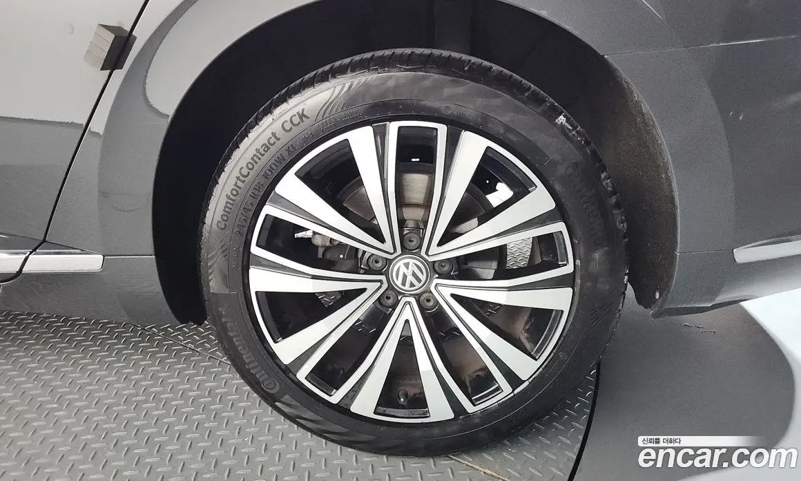 Volkswagen Arteon 2019 2.0 автомат (гидро), фото 5 Volkswagen Arteon 2019 2.0 автомат (гидро), фото 5