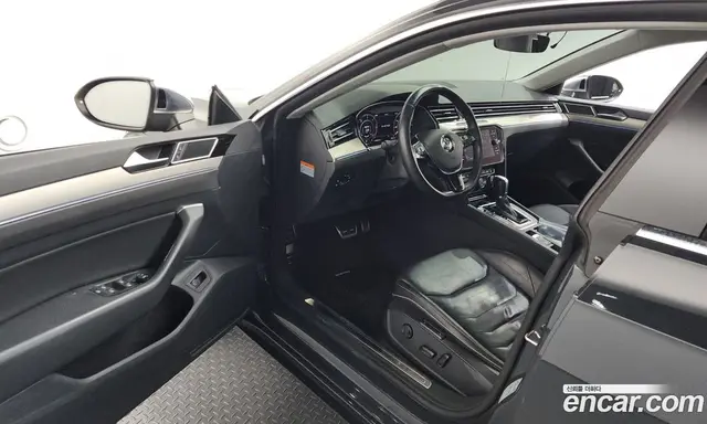 Volkswagen Arteon 2019 2.0 автомат (гидро), миниатюра 10 Volkswagen Arteon 2019 2.0 автомат (гидро), миниатюра 10
