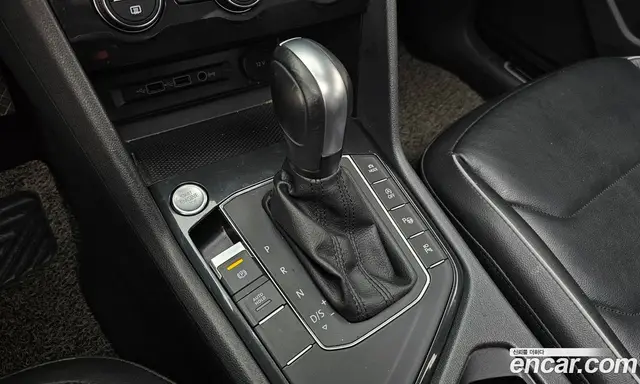 Volkswagen Tiguan 2020 2.0 автомат (гидро), миниатюра 9