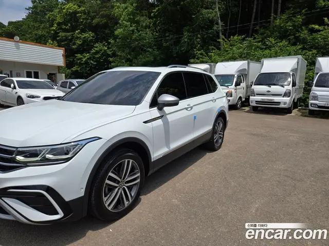 Volkswagen Tiguan, 2023, 49 138 км