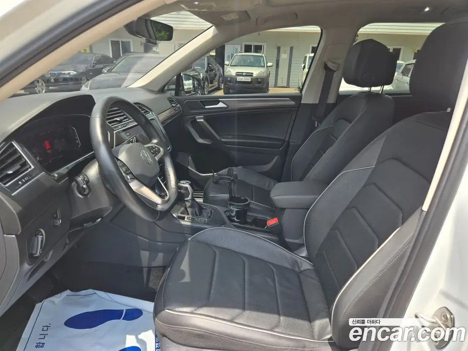 Volkswagen Tiguan 2023 2.0 автомат (гидро), фото 11
