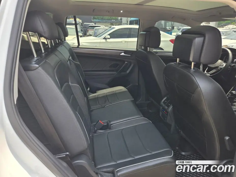 Volkswagen Tiguan 2023 2.0 автомат (гидро), фото 14