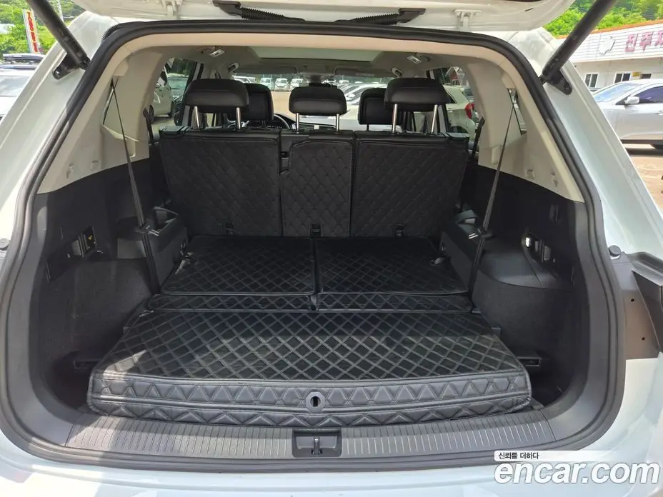 Volkswagen Tiguan 2023 2.0 автомат (гидро), фото 16