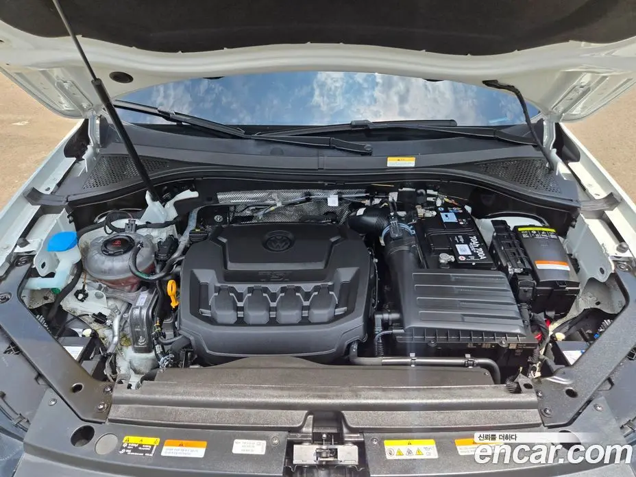 Volkswagen Tiguan 2023 2.0 автомат (гидро), фото 20