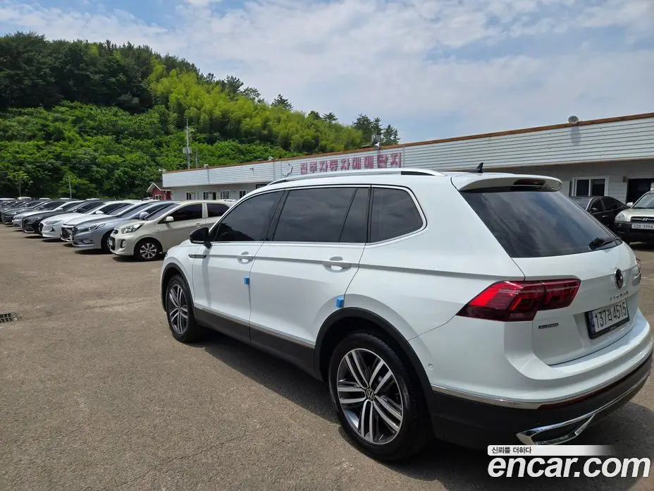 Volkswagen Tiguan 2023 2.0 автомат (гидро), фото 6