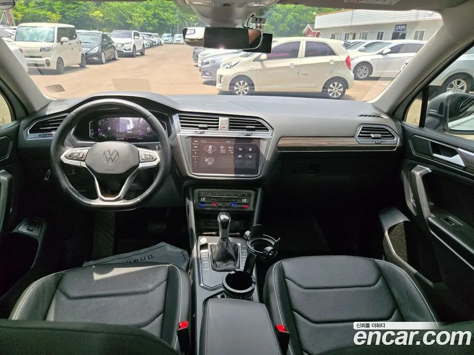 Volkswagen Tiguan 2023 2.0 автомат (гидро), фото 9