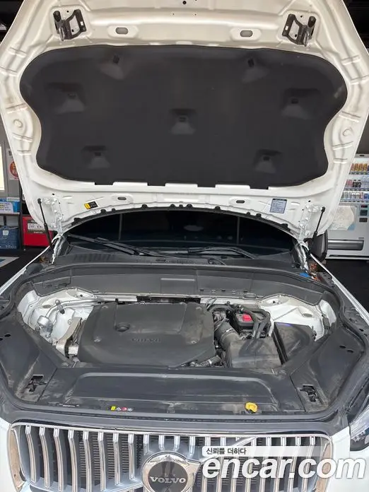 Volvo XC90 2023 2.0 автомат (гидро), фото 6