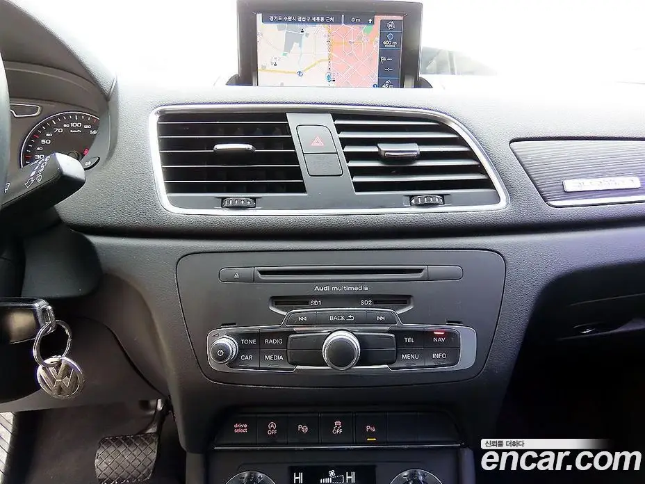 Audi Q3 2012 2.0 автомат (гидро), фото 13