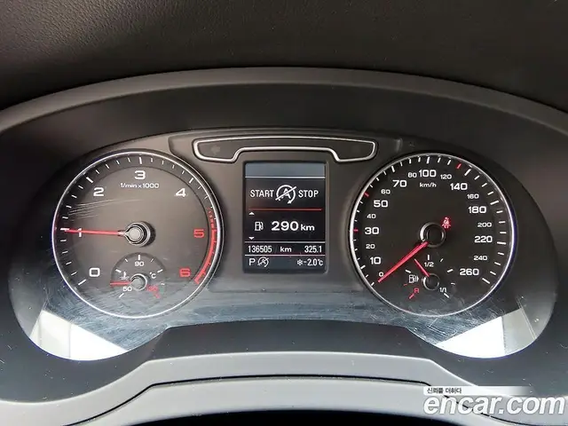 Audi Q3 2012 2.0 автомат (гидро), миниатюра 9