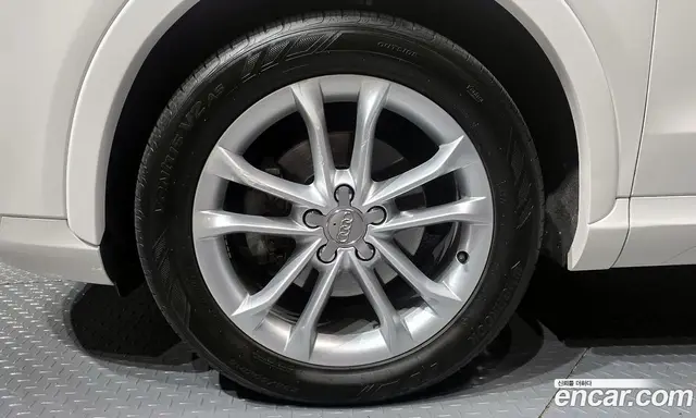 Audi Q3 2015 2.0 автомат (гидро), миниатюра 5 Audi Q3 2015 2.0 автомат (гидро), миниатюра 5