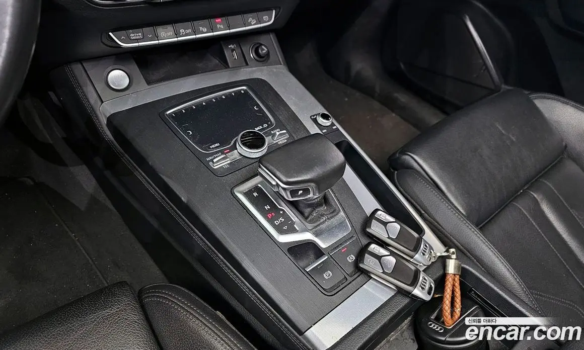 Audi Q5 2020 2.0 автомат (гидро), фото 9